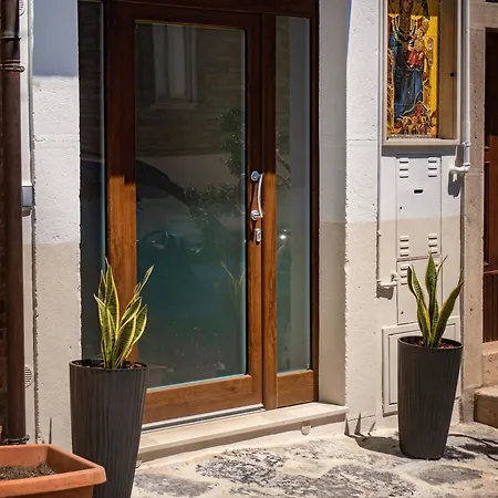 Maison Della Madonnina Nyaraló Troia